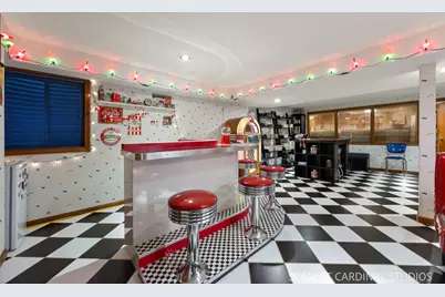 1750 Hickory Lane, Wheaton, IL 60187 - Photo 27