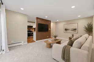 791 W Kathleen Dr, Des Plaines, IL 60016 - Photo 3