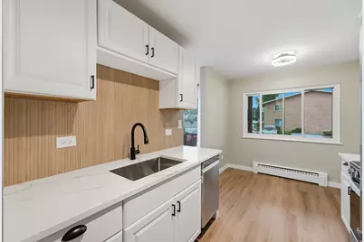 791 W Kathleen Drive #B, Des Plaines, IL 60016 - Photo 7