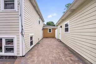 17W041 Deerpath Rd, Bensenville, IL 60106 - Photo 45