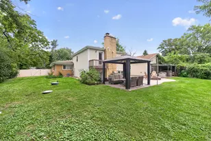 17W041 Deerpath Rd, Bensenville, IL 60106 - Photo 53