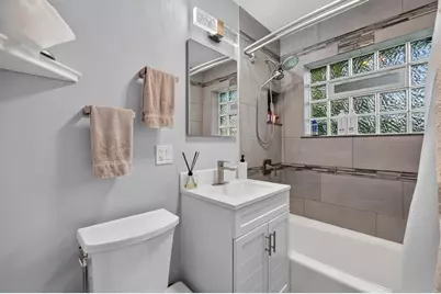 17W041 Deerpath Road, Bensenville, IL 60106 - Photo 25
