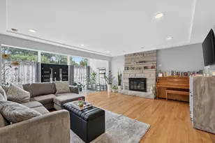17W041 Deerpath Rd, Bensenville, IL 60106 - Photo 9