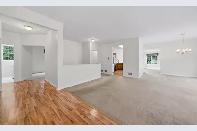 21240 Windsor Lake Lane, Crest Hill, IL 60403 - Photo 5