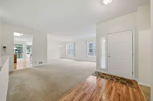 21240 Windsor Lake Ln, Crest Hill, IL 60403 - Photo 17
