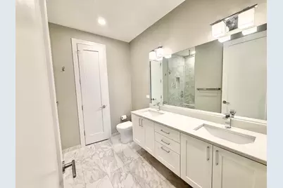 2303 W Wilcox Street #2S, Chicago, IL 60612 - Photo 13