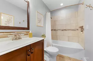 0S068 Cottonwood Dr, Wheaton, IL 60187 - Photo 15