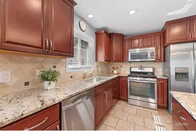 0S068 Cottonwood Drive, Wheaton, IL 60187 - Photo 9