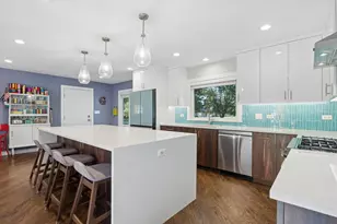 8S263 College Rd, Naperville, IL 60540 - Photo 5