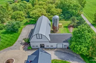 202 N Queen Anne Rd, Woodstock, IL 60098 - Photo 69