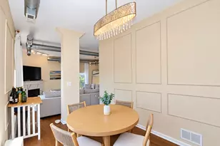 2356 N Elston Ct, Chicago, IL 60614 - Photo 11