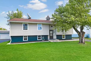 117 N Cedar Ln, Glenwood, IL 60425 - Photo 1