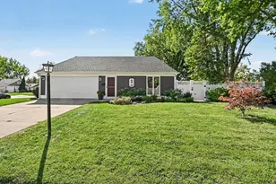 32 Springdale Rd, Montgomery, IL 60538 - Photo 1