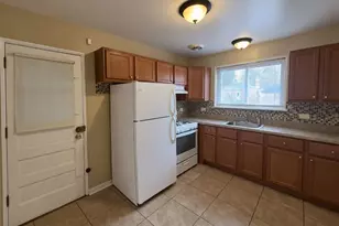 2607 W Fitch Ave, Chicago, IL 60645 - Photo 5