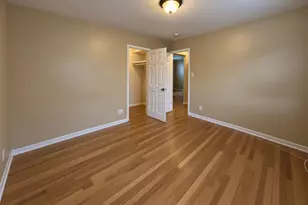 2607 W Fitch Ave, Chicago, IL 60645 - Photo 7