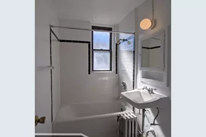 3335 W Diversey Avenue #207, Chicago, IL 60647 - Photo 7