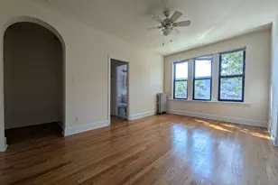 2704 N Sawyer Ave, Chicago, IL 60647 - Photo 3
