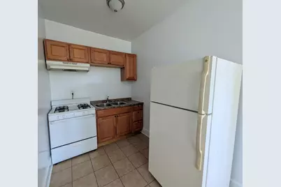 2704 N Sawyer Avenue #210, Chicago, IL 60647 - Photo 11