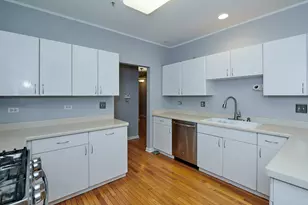 7414 N Lincoln Ave, Skokie, IL 60076 - Photo 9