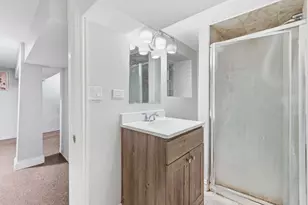 5735 S Marshfield Ave, Chicago, IL 60636 - Photo 21