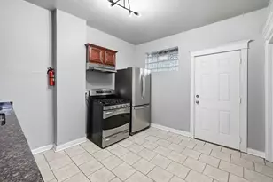 5735 S Marshfield Ave, Chicago, IL 60636 - Photo 29
