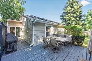 326 Danbury Dr, Naperville, IL 60565 - Photo 21