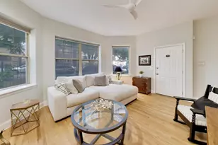 4018 N Mozart St, Chicago, IL 60618 - Photo 5
