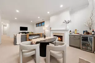 2221 N Hoyne Ave, Chicago, IL 60647 - Photo 23
