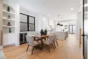 2332 N Maplewood Ave, Chicago, IL 60647 - Photo 5