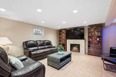 9121 Harlem Avenue, Morton Grove, IL 60053 - Photo 13