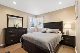 9121 Harlem Ave, Morton Grove, IL 60053 - Photo 7
