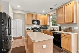 13607 Hemlock Rd, Huntley, IL 60142 - Photo 7