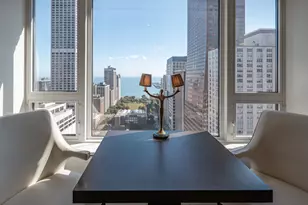 800 N Michigan Ave, Chicago, IL 60611 - Photo 11