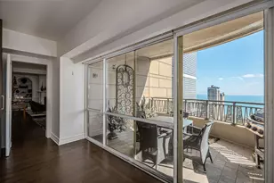 800 N Michigan Ave, Chicago, IL 60611 - Photo 15