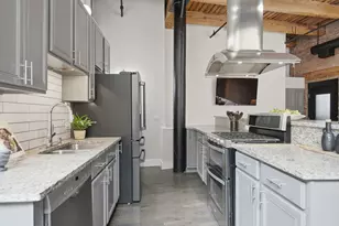 331 S Peoria St, Chicago, IL 60607 - Photo 5