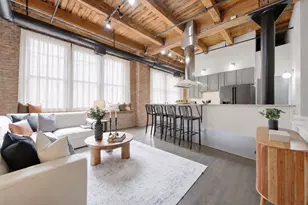 331 S Peoria St, Chicago, IL 60607 - Photo 3