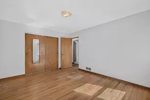 24 S Reed St, Joliet, IL 60436 - Photo 3