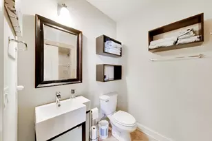 1339 W Walton St, Chicago, IL 60642 - Photo 13
