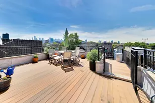 1339 W Walton St, Chicago, IL 60642 - Photo 15
