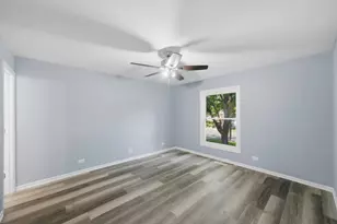 863 Pleasant St, Woodstock, IL 60098 - Photo 15