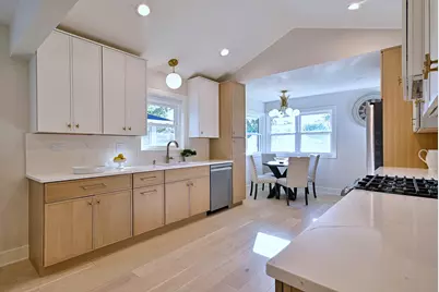 800 S Swain Avenue, Elmhurst, IL 60126 - Photo 9