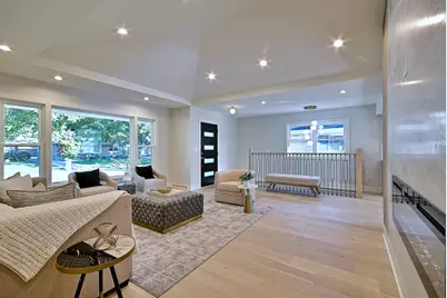 800 S Swain Avenue, Elmhurst, IL 60126 - Photo 5