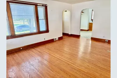 409 Oak Street, Cedar Point, IL 61316 - Photo 3