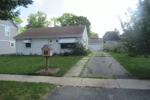 209 N William St, Mount Prospect, IL 60056 - Photo 1