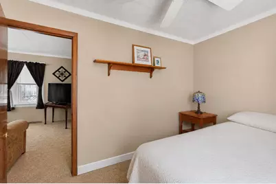 105 Edgewood Avenue, Crystal Lake, IL 60014 - Photo 9
