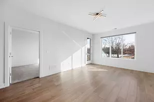 27 W Park Blvd, Villa Park, IL 60181 - Photo 3