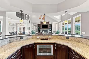 10 Bay Hill Dr, Coal Valley, IL 61240 - Photo 27