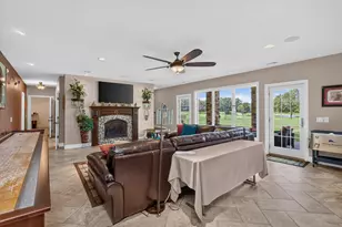 10 Bay Hill Dr, Coal Valley, IL 61240 - Photo 51