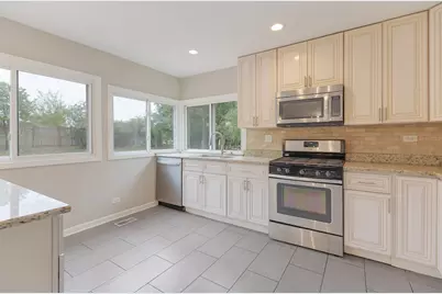 5224 Arlington Circle, Hanover Park, IL 60133 - Photo 11