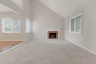 5224 Arlington Circle, Hanover Park, IL 60133 - Photo 3